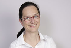 Dr. med. dent. Barbara Kohlschmidt Dr. med. dent. Barbara Kohlschmidt